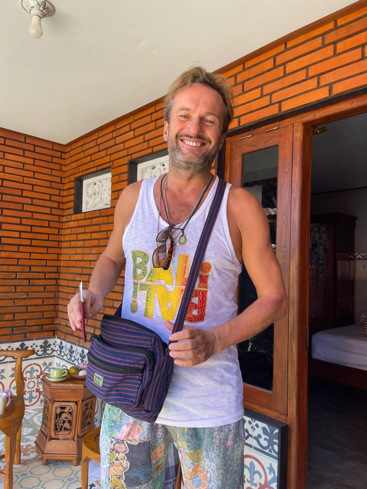 Raditya Homestay Mambat المظهر الخارجي الصورة